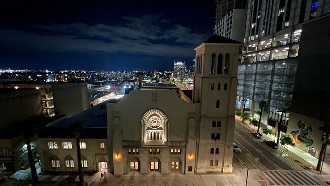 Plus de détails pour 302 W Monroe St, Phoenix, AZ - Commerce de détail à louer