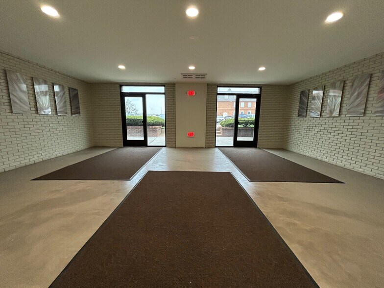 1480 Renaissance Dr, Park Ridge, IL à louer - Photo intérieure - Image 2 de 15