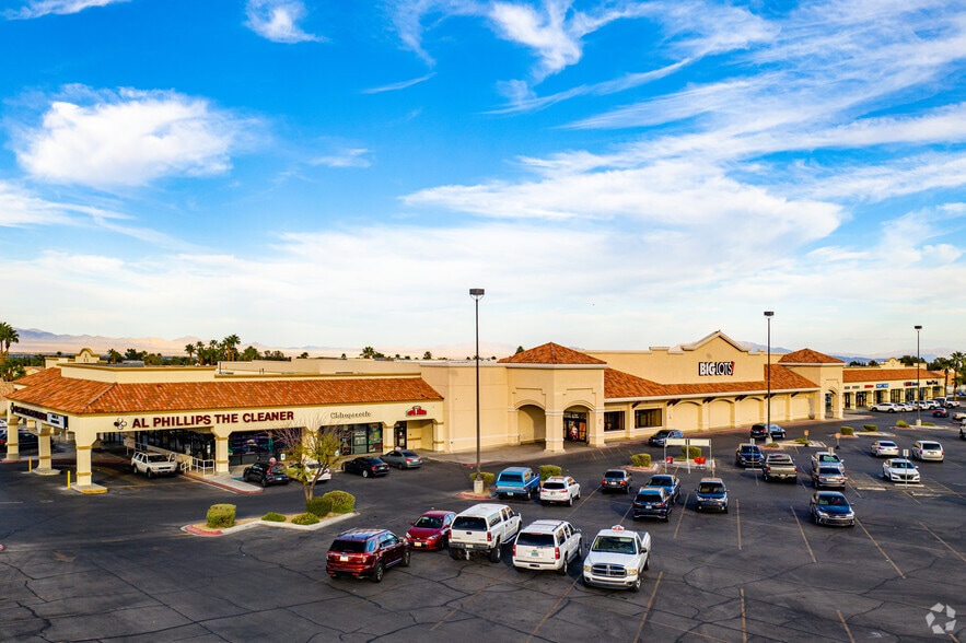 8510-8584 W Lake Mead Blvd, Las Vegas, NV for lease - Building Photo - Image 2 of 3