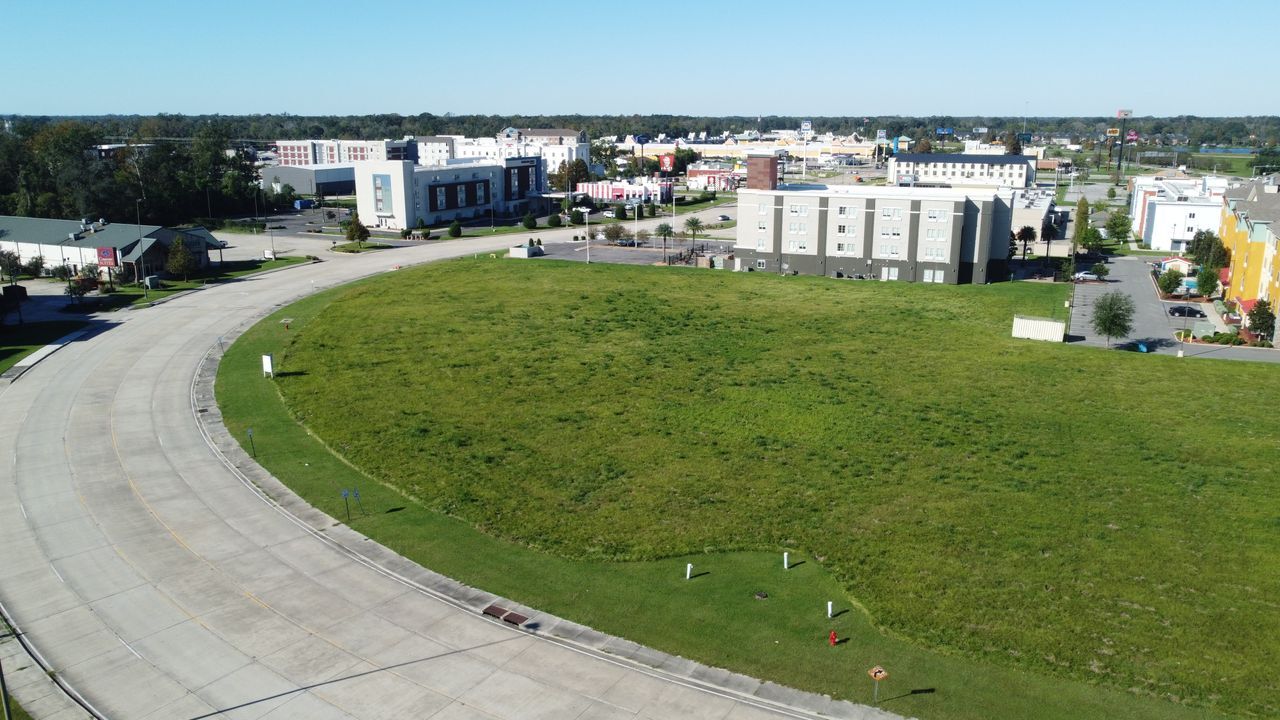 Cabela's Pky, Gonzales, LA à vendre Photo du bâtiment- Image 1 de 2