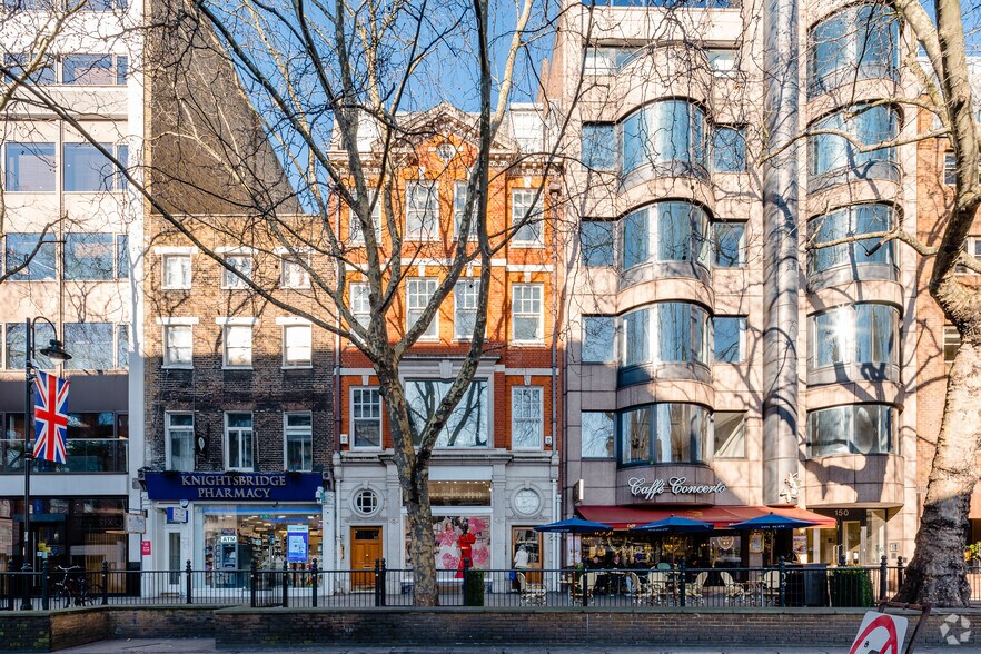 154 Brompton Rd, London for lease - Primary Photo - Image 1 of 9