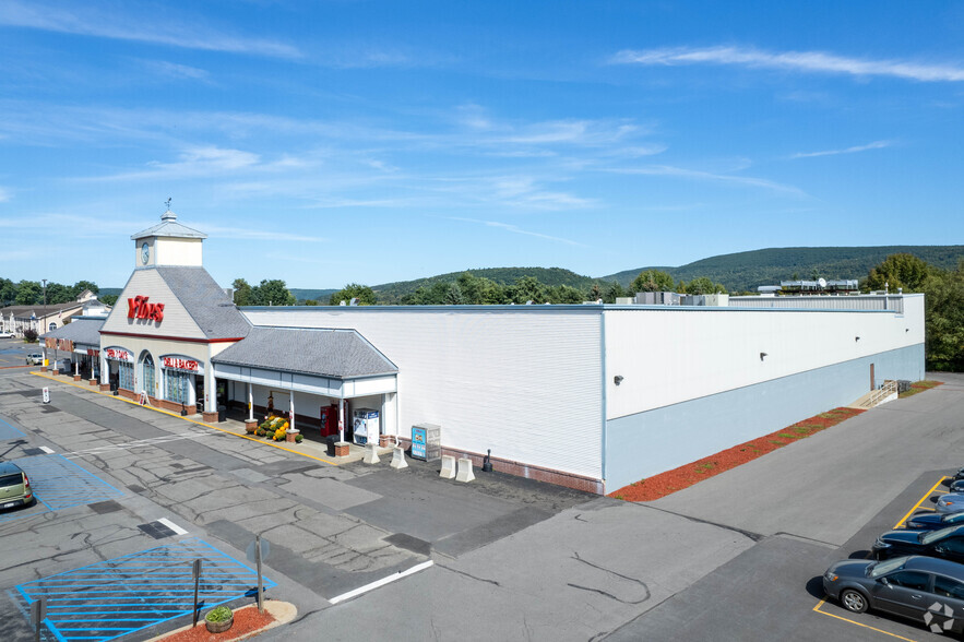 5-19 Commons Dr, Cooperstown, NY for lease - Building Photo - Image 2 of 8