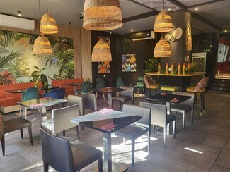 Plus de détails pour Commerce de détail à louer