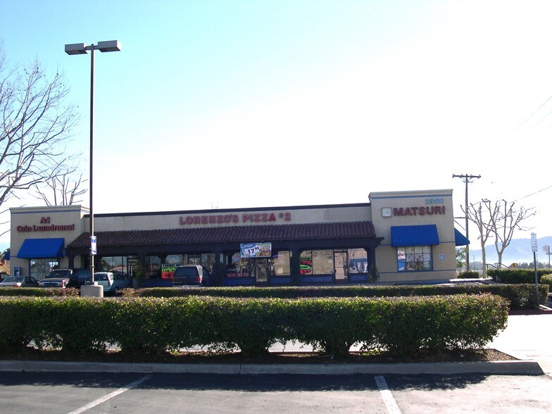 25030 Alessandro Blvd, Moreno Valley, CA à louer - Photo du bâtiment - Image 1 de 1