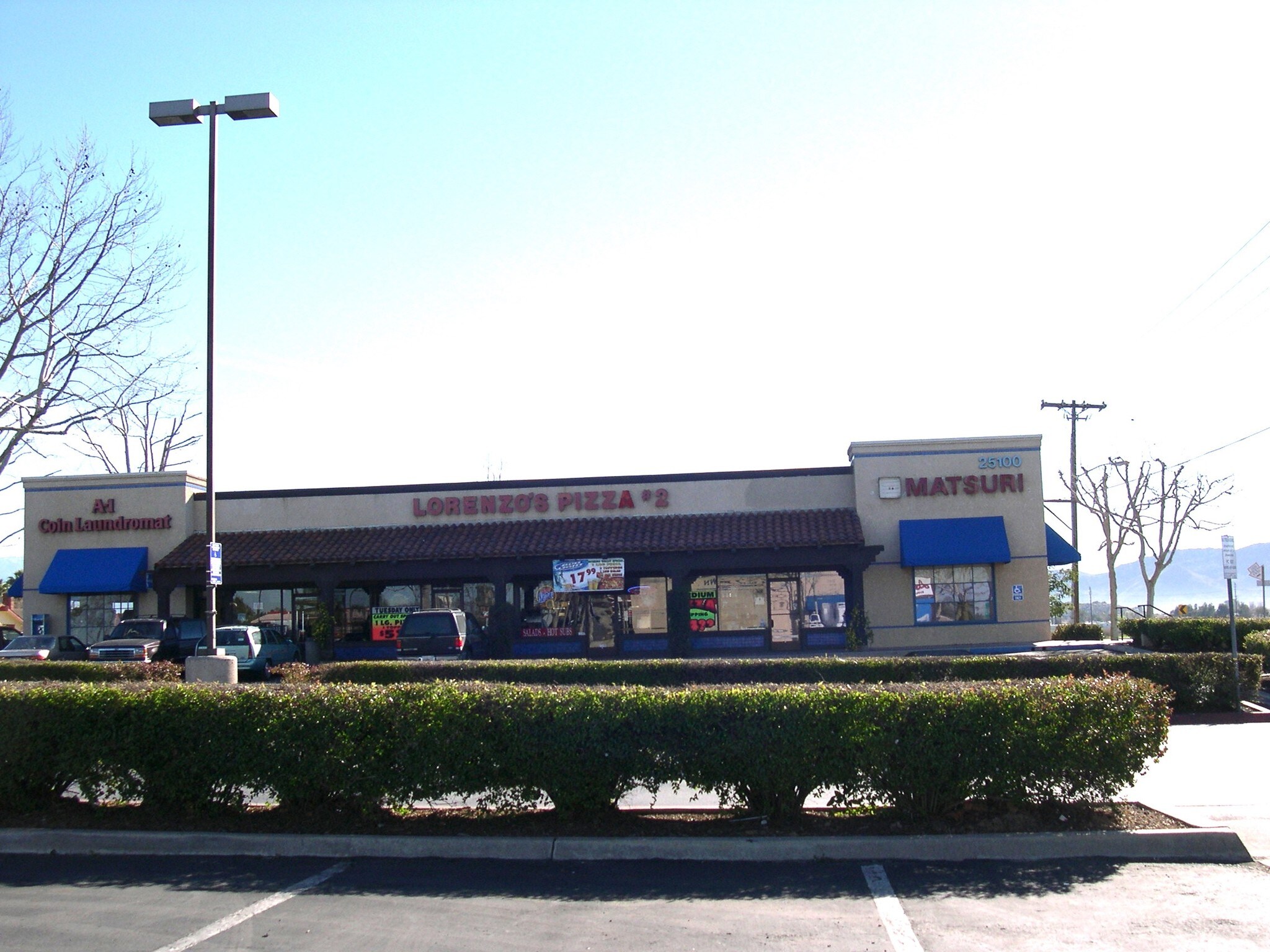 25030 Alessandro Blvd, Moreno Valley, CA à louer Photo du bâtiment- Image 1 de 2