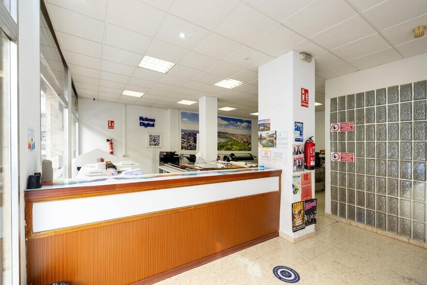 Calle Ángel Barrios, 3, Granada, Granada for sale - Building Photo - Image 3 of 32