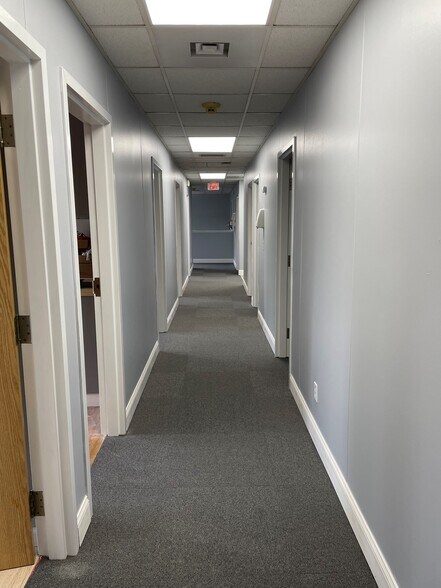 80 Mill River St, Stamford, CT à louer - Photo intérieure - Image 3 de 5