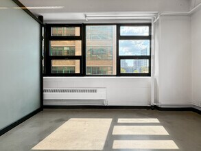 55 Prospect St, Brooklyn, NY for lease Interior Photo- Image 2 of 8