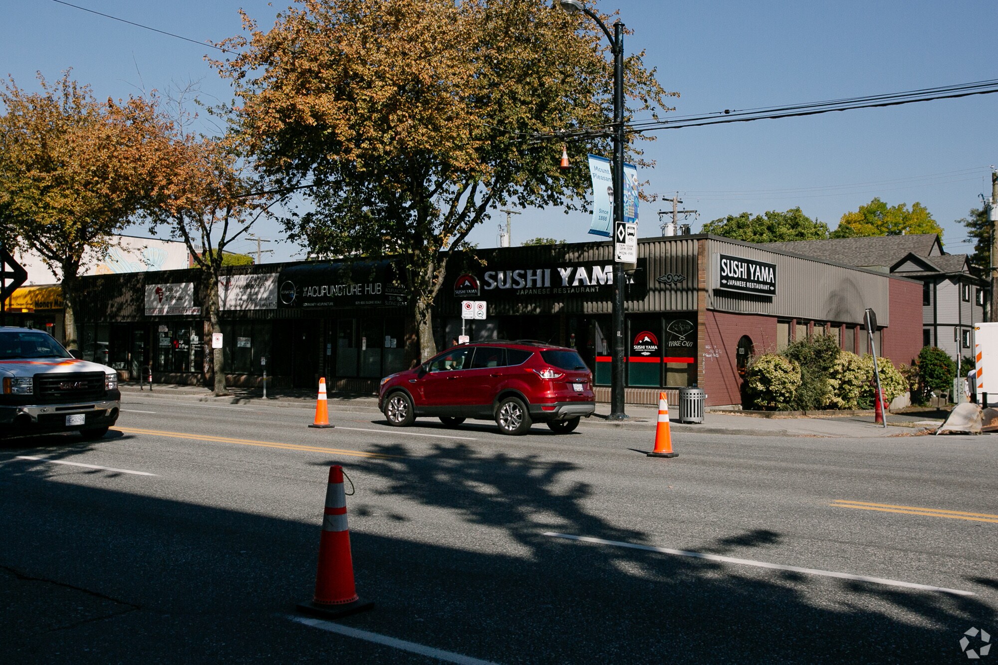 363-371 E Broadway E, Vancouver, BC for sale Primary Photo- Image 1 of 1