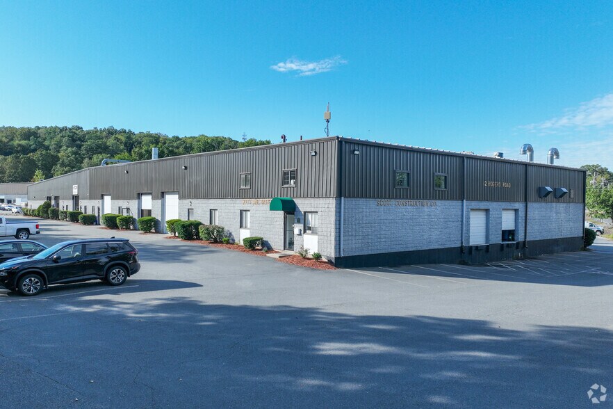 12 Rogers Rd, Haverhill, MA à louer - Photo du bâtiment - Image 3 de 4