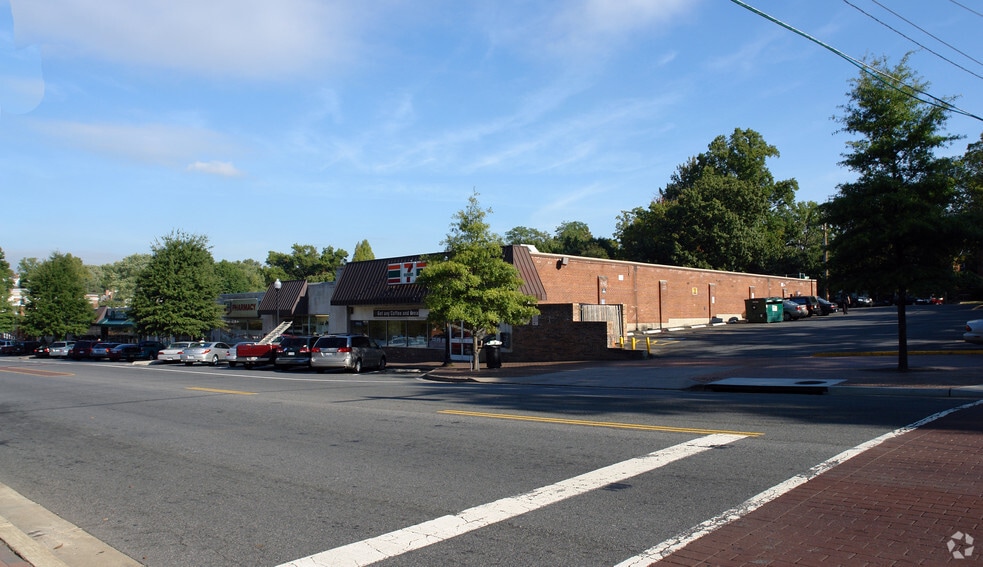 5841-5863 Washington Blvd, Arlington, VA for lease - Building Photo - Image 3 of 4