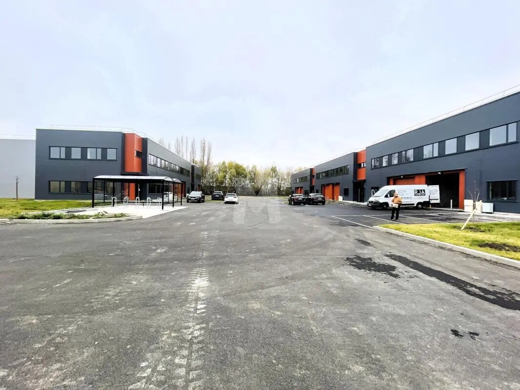 Flex in Brétigny-sur-Orge for lease Building Photo- Image 1 of 10