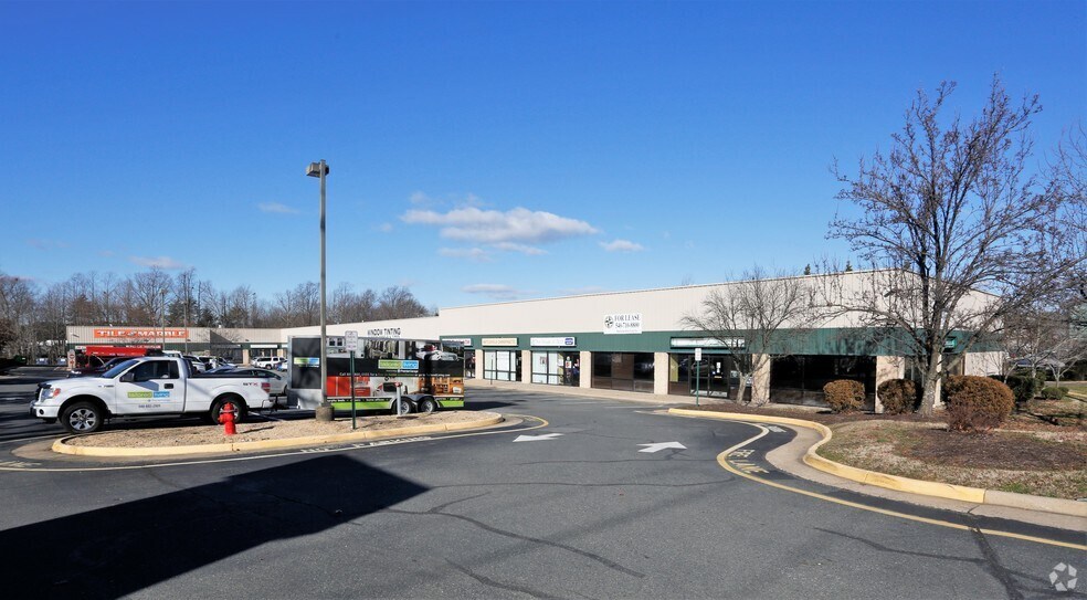 4715-4763 Patriot Hwy, Fredericksburg, VA à vendre - Photo principale - Image 1 de 55