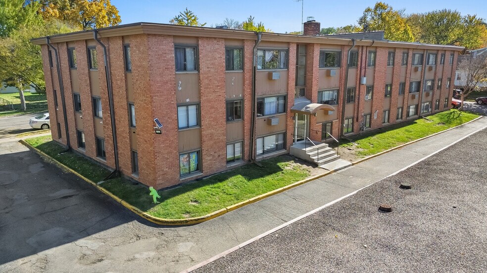 729 Oakdale Ave, Saint Paul, MN à vendre - Photo du bâtiment - Image 2 de 24