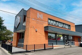 Plus de détails pour 523 E Shiawassee St, Lansing, MI - Commerce de détail à louer