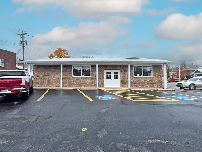 More details for 4024 Main St, Erie, PA - Flex for Sale