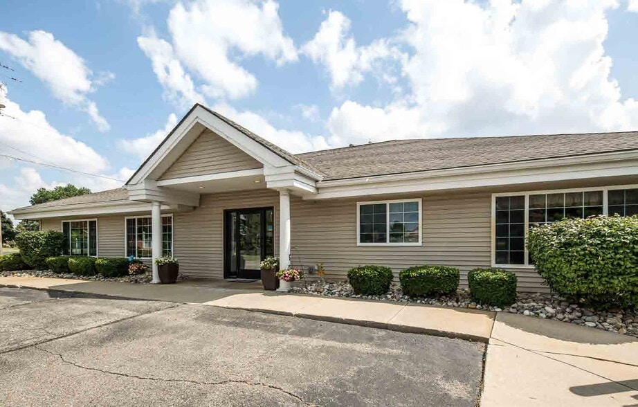 9125 Highland Rd, White Lake, MI for lease - Building Photo - Image 3 of 6