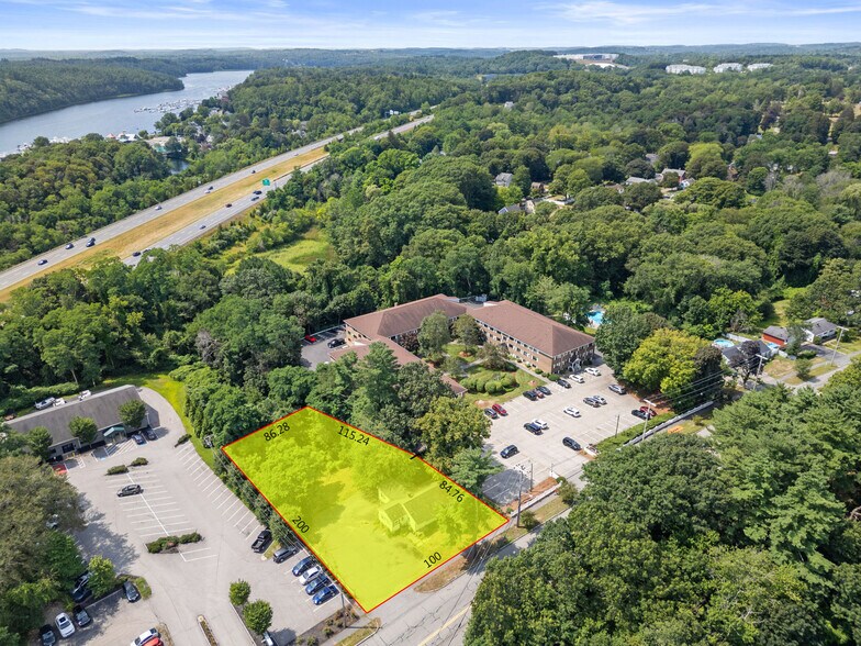 47 Macy St, Amesbury, MA à vendre - Photo du bâtiment - Image 2 de 10