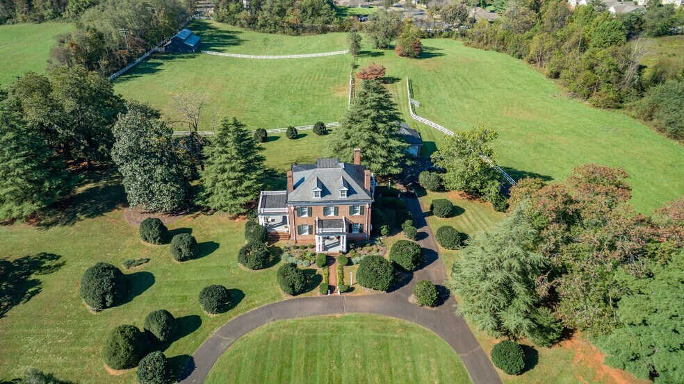 590 N Madison Rd, Orange, VA à vendre - Aérien - Image 1 de 82