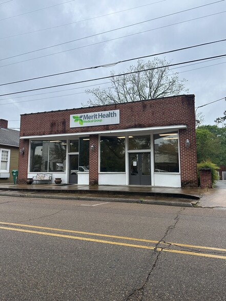 126 W Main St, Raymond, MS for sale - Primary Photo - Image 1 of 1