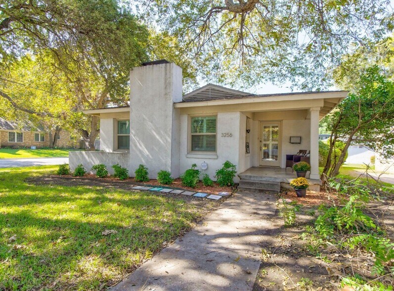 3256 Rogers Ave, Fort Worth, TX for sale - Primary Photo - Image 1 of 9
