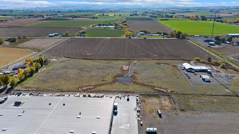 3750 3250 E, Kimberly, ID à louer - Photo du bâtiment - Image 2 de 18