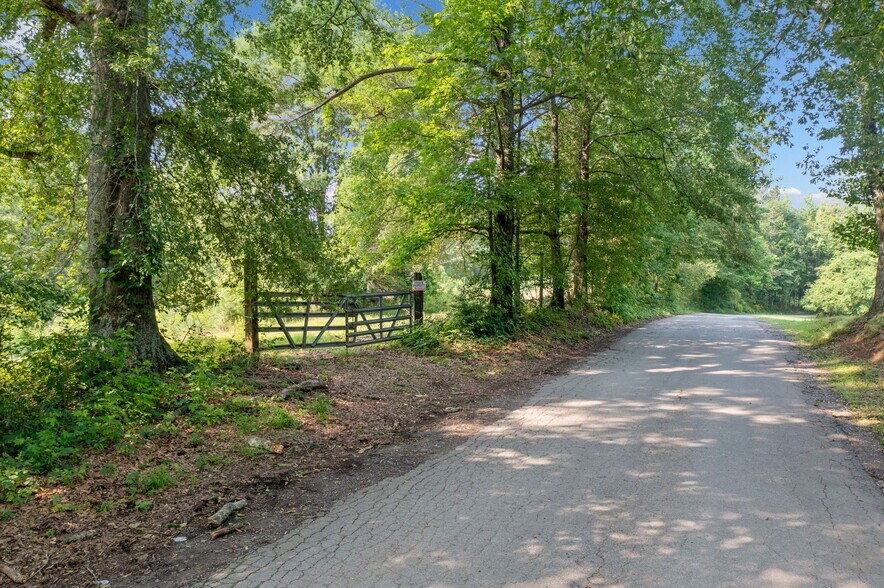 643 N Rope Mill Rd, Woodstock, GA à vendre - Photo du bâtiment - Image 2 de 7