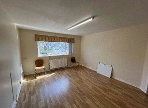 6 Huddersfield Rd, New Mill for lease Interior Photo- Image 1 of 2
