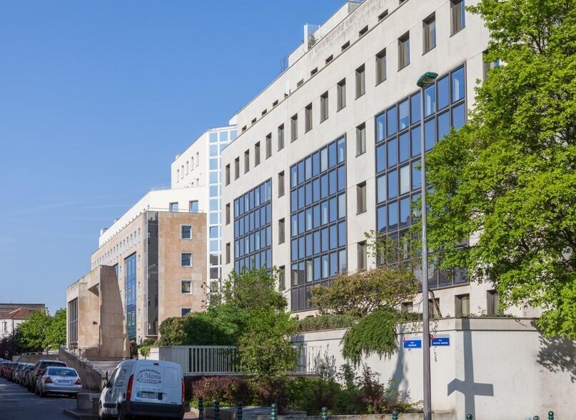 30 Rue Pasteur, Suresnes à louer - Photo du bâtiment - Image 1 de 6
