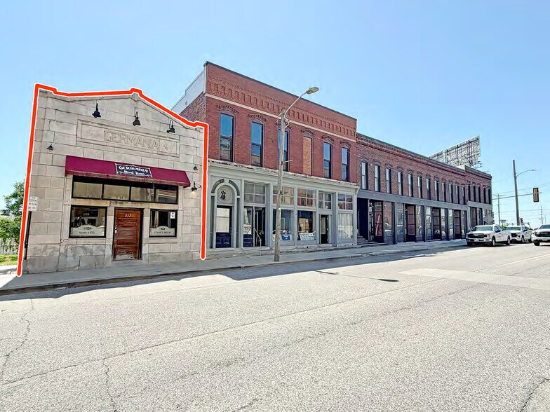 617 E Broadway St, Alton, IL à louer - Photo du bâtiment - Image 1 de 25