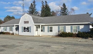 412 High St, Ellsworth, ME for lease Interior Photo- Image 1 of 11