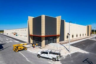 Plus de détails pour 1500 County Line Rd, Plant City, FL - Industriel à louer