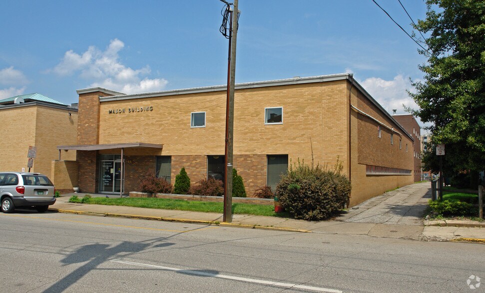 1206 Quarrier St, Charleston, WV à louer - Photo du bâtiment - Image 2 de 14