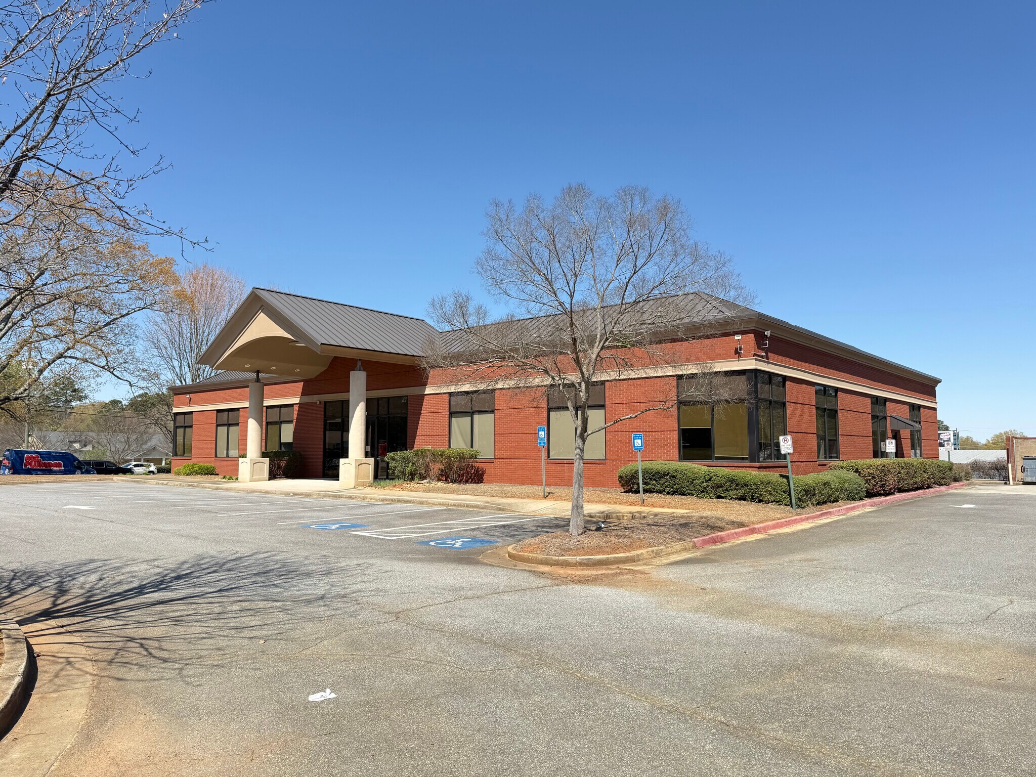 2390 Canton Rd, Marietta, GA à vendre Photo principale- Image 1 de 8