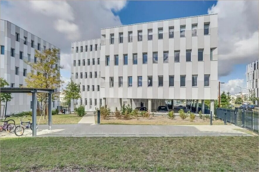 4 Rue Jean Giono, Balma à louer - Photo du bâtiment - Image 3 de 11