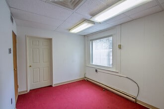 321 Pennwood Ave, Pittsburgh, PA for lease Interior Photo- Image 2 of 2