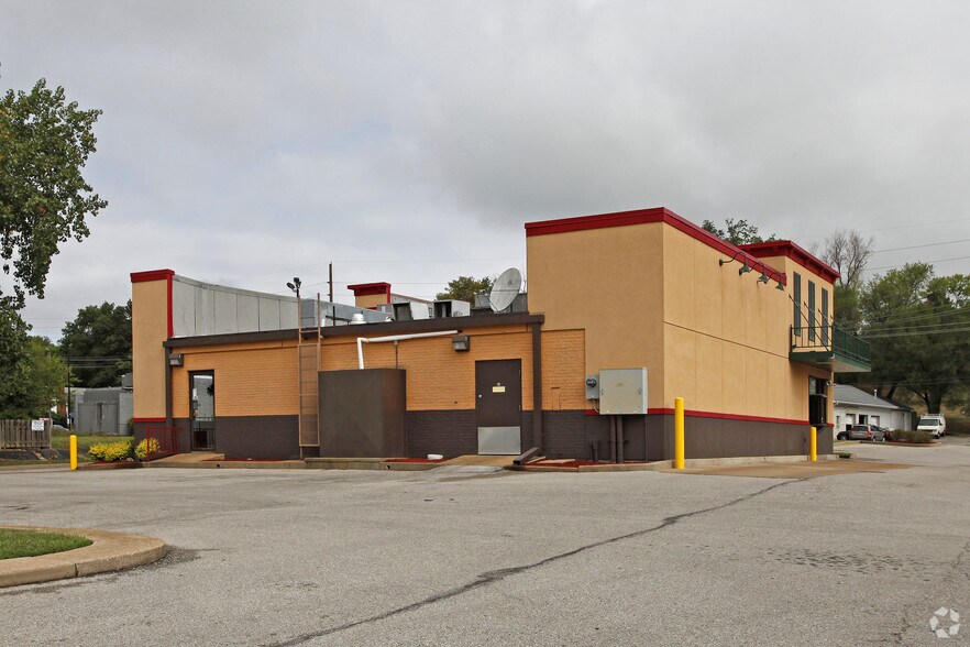 8100 Manchester Rd, Saint Louis, MO à vendre - Photo du bâtiment - Image 3 de 3