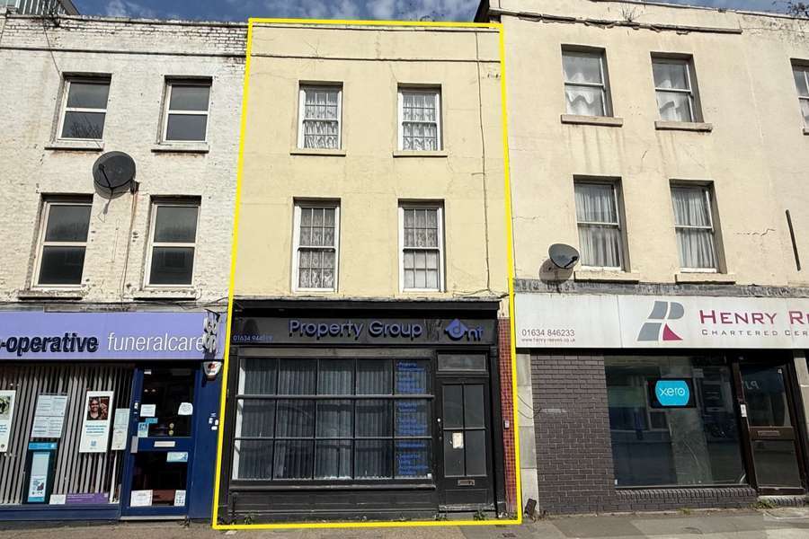 67 High St, Chatham for sale Building Photo- Image 1 of 2