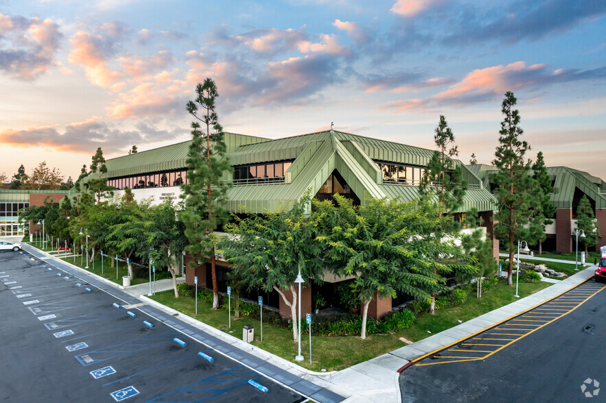 23430 Hawthorne Blvd, Torrance, CA for lease - Primary Photo - Image 2 of 27