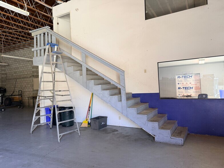 74991 Joni Dr, Palm Desert, CA for lease - Building Photo - Image 3 of 13