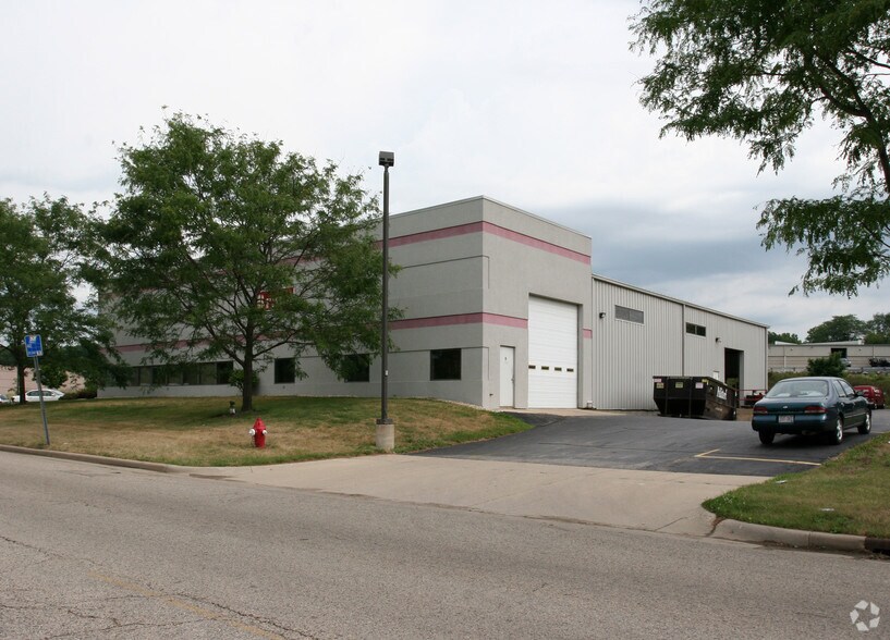 2829 Royal Ave, Madison, WI for lease - Building Photo - Image 2 of 6