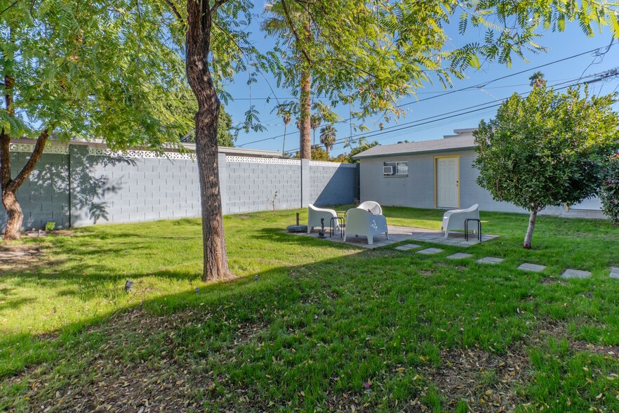 6221 N 13th Pl, Phoenix, AZ à vendre - Photo du bâtiment - Image 3 de 18