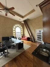 802 E Main St, Louisville, KY for lease Interior Photo- Image 2 of 10