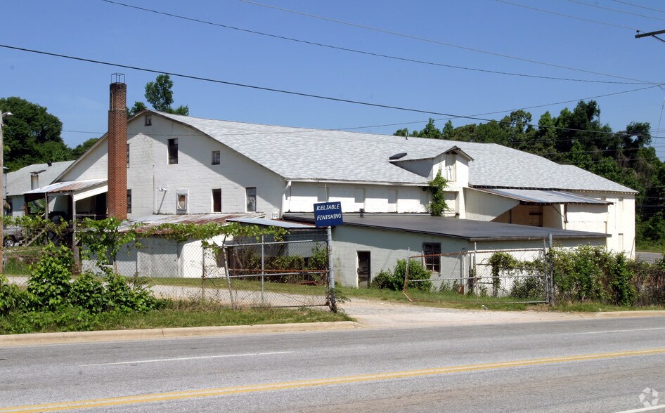 1734 E Martin Luther King Jr Dr, High Point, NC à vendre - Photo du bâtiment - Image 3 de 4
