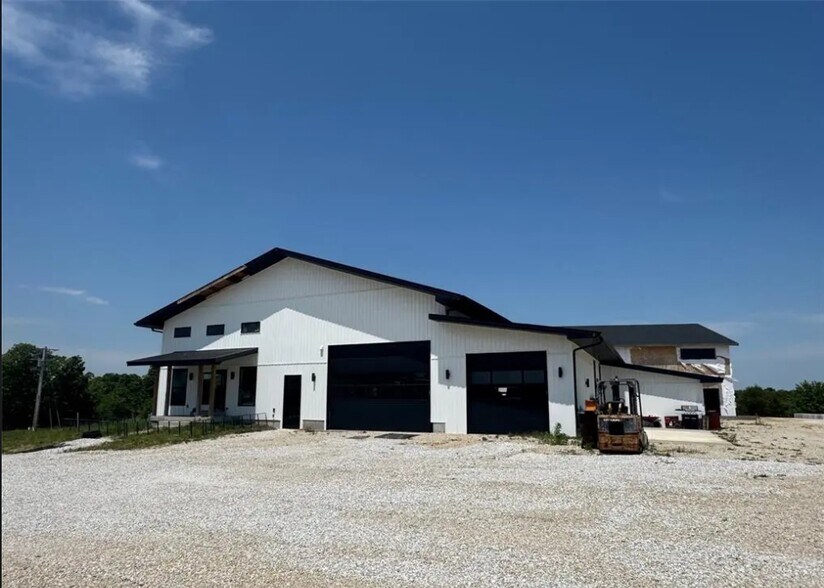 19199 Quarry Rd, Warrenton, MO à vendre - Photo du bâtiment - Image 1 de 24