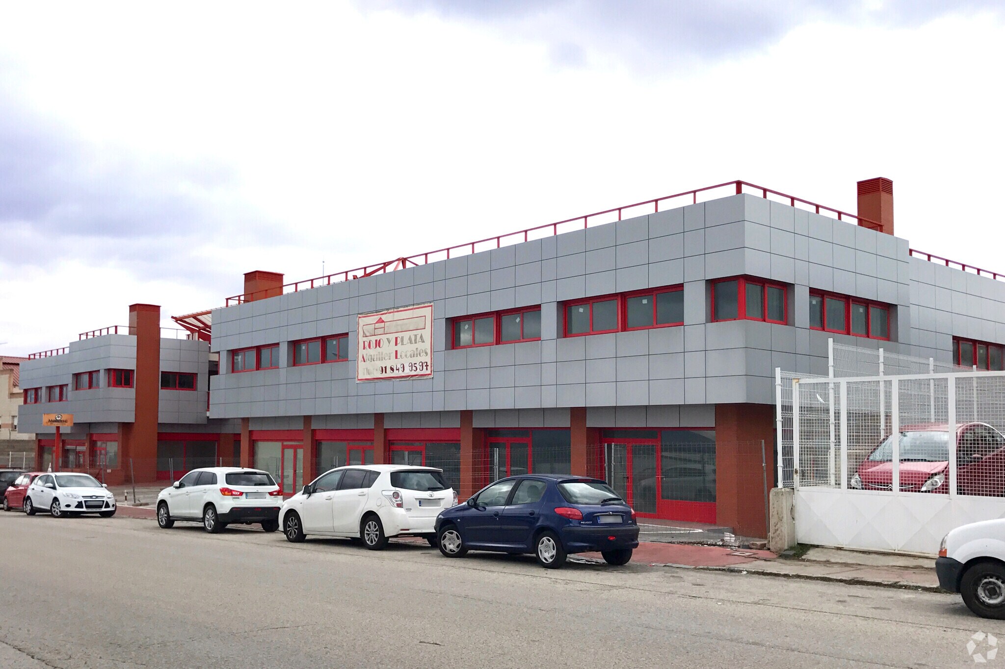 Calle de la Puerta de Abajo, 11, Alpedrete, Madrid for sale Primary Photo- Image 1 of 24