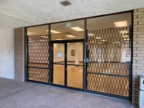 4405-4437 Ming Ave, Bakersfield, CA for lease Interior Photo- Image 2 of 5