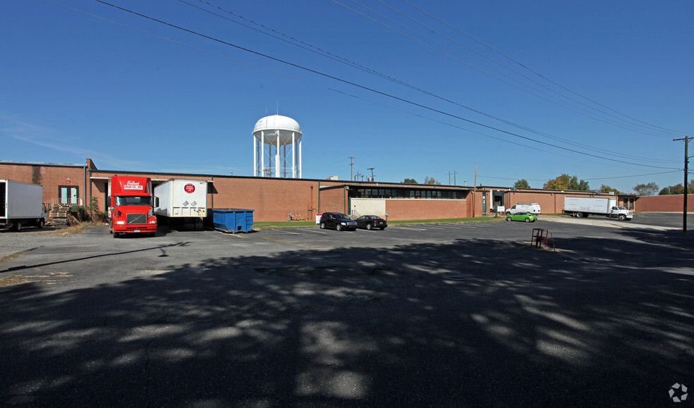 1230-1236 Industrial Ave, Gastonia, NC à louer - Photo principale - Image 1 de 17