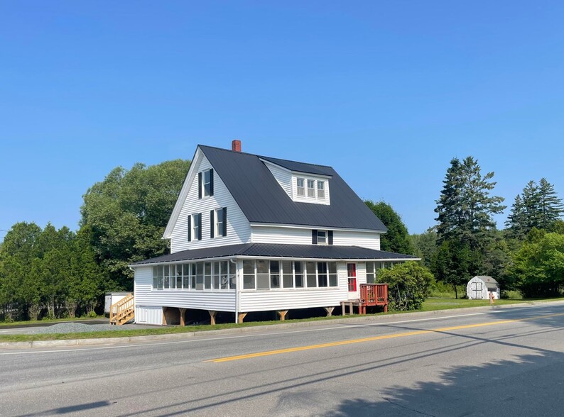 196 Main St, Southwest Harbor, ME à vendre - Photo principale - Image 1 de 1