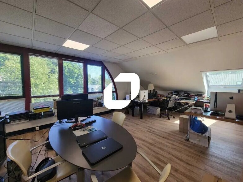 1 Rue De Terre Neuve, Les Ulis à louer - Photo du bâtiment - Image 3 de 31